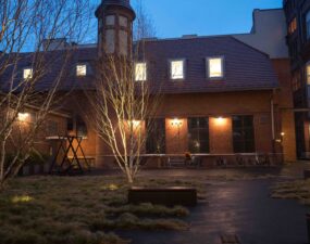 Historical Light – Outdoor Areas – Bricks Höfe